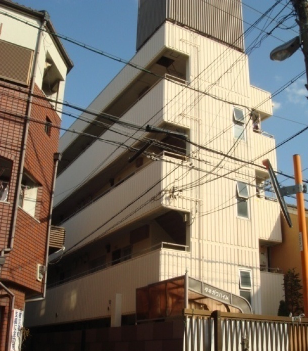 外　観